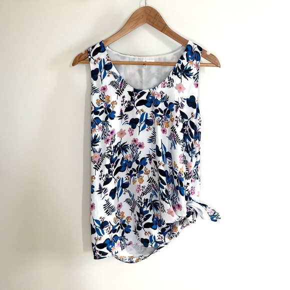 Camber and Grace Floral Tank Top - Picture 2 of 5